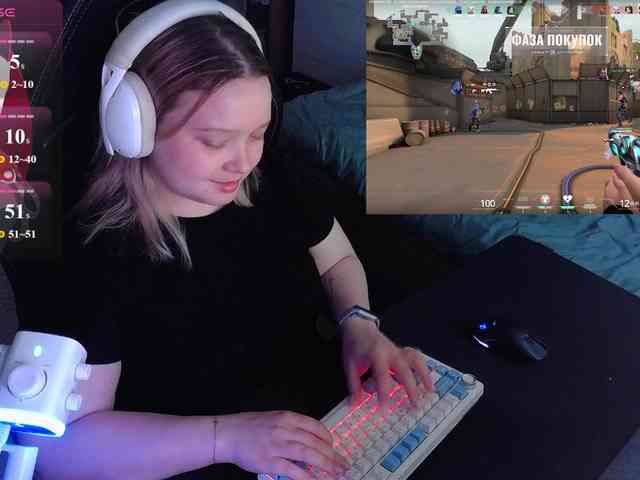 AlinaAdams webcam