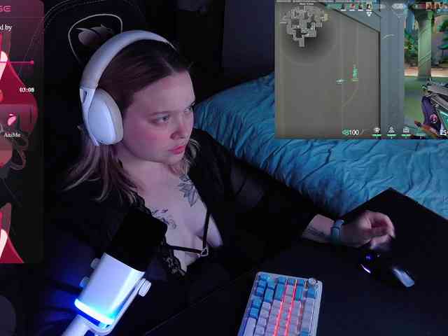 AlinaAdams webcam