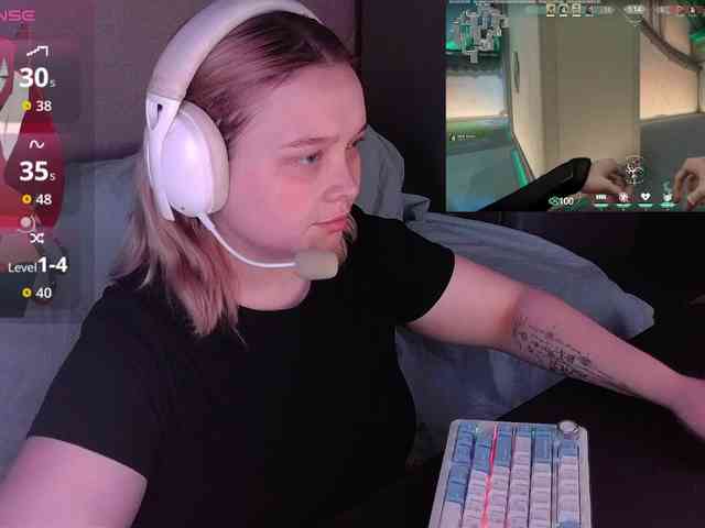 AlinaAdams webcam