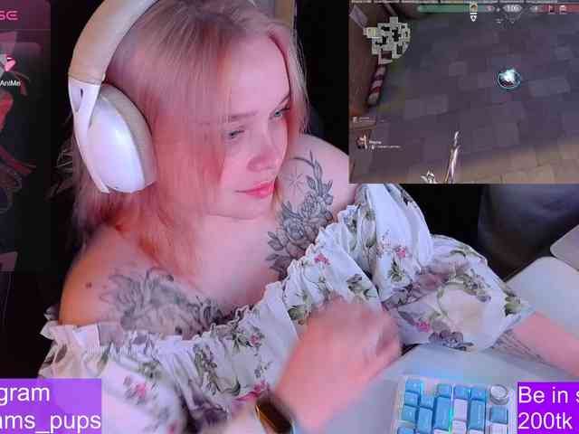 AlinaAdams webcam