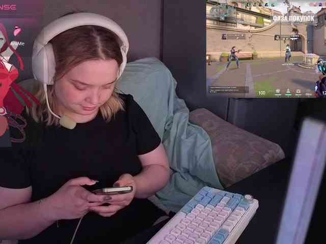 AlinaAdams webcam
