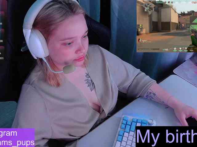 AlinaAdams webcam