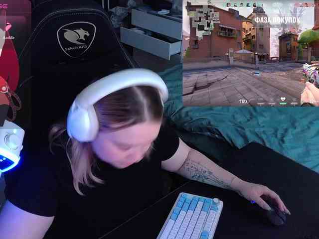 AlinaAdams webcam
