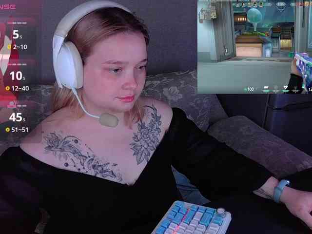 AlinaAdams webcam