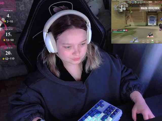 AlinaAdams webcam