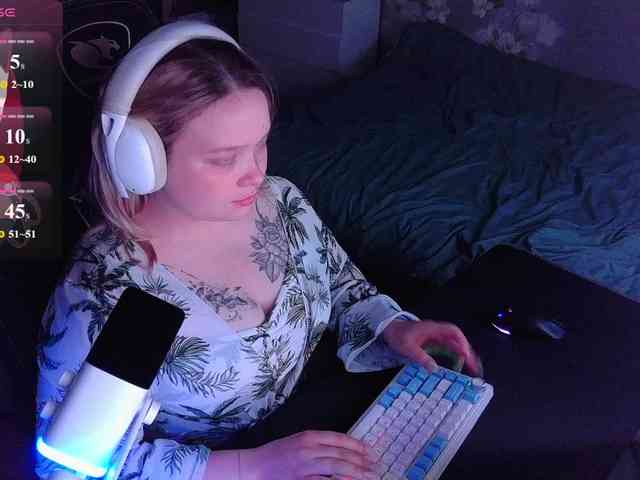 AlinaAdams webcam