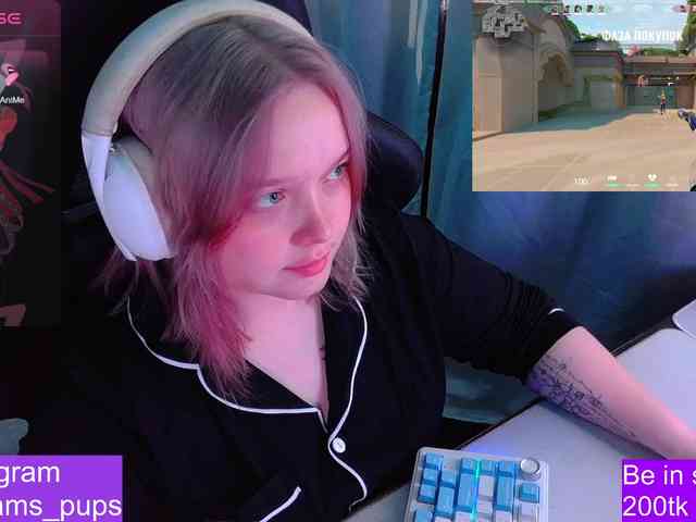 AlinaAdams webcam