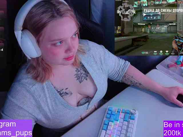 AlinaAdams webcam
