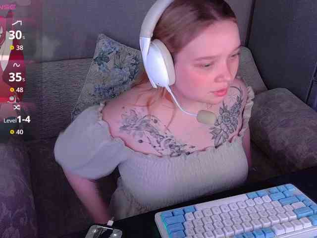 AlinaAdams webcam