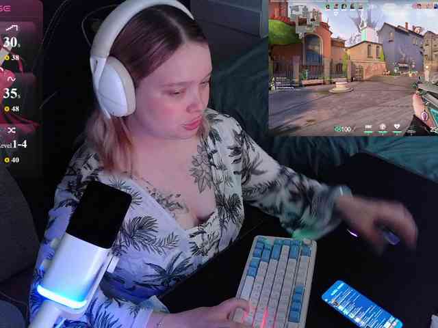 AlinaAdams webcam