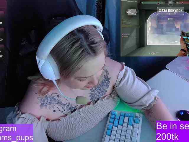AlinaAdams webcam