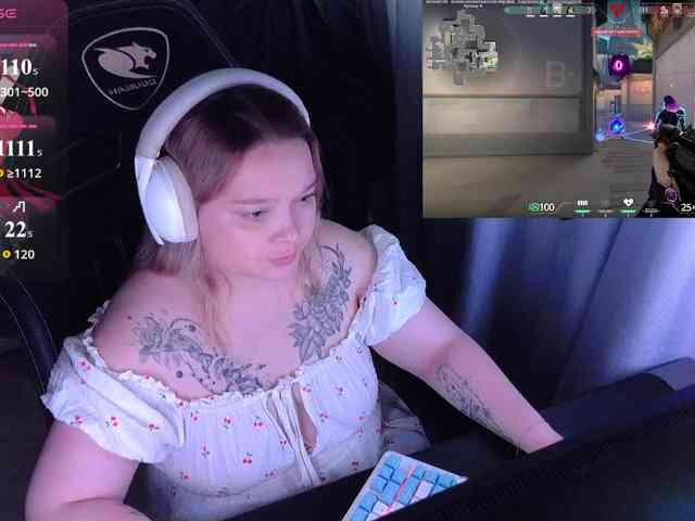 AlinaAdams webcam