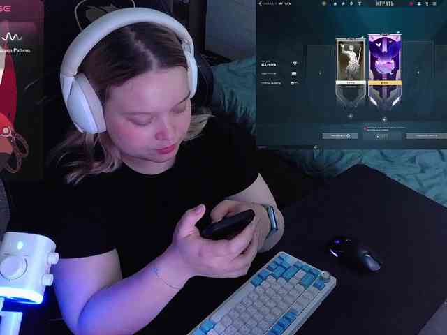 AlinaAdams webcam