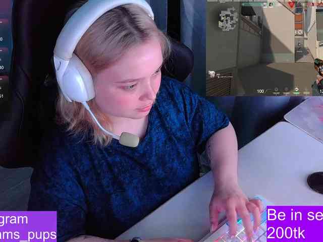 AlinaAdams webcam