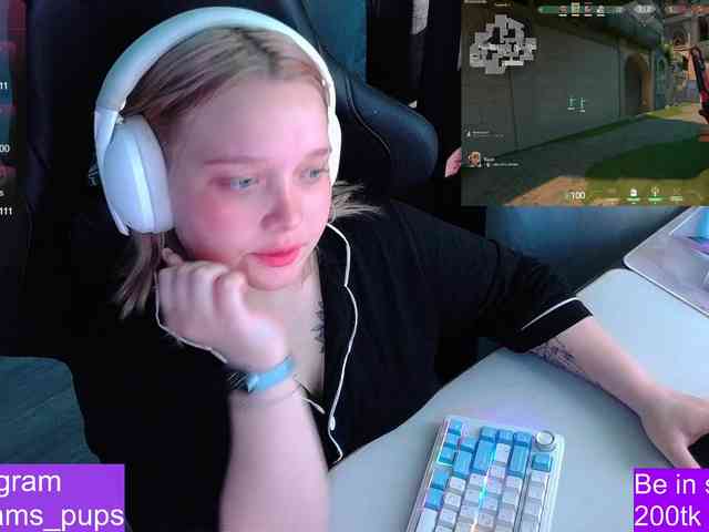 AlinaAdams webcam