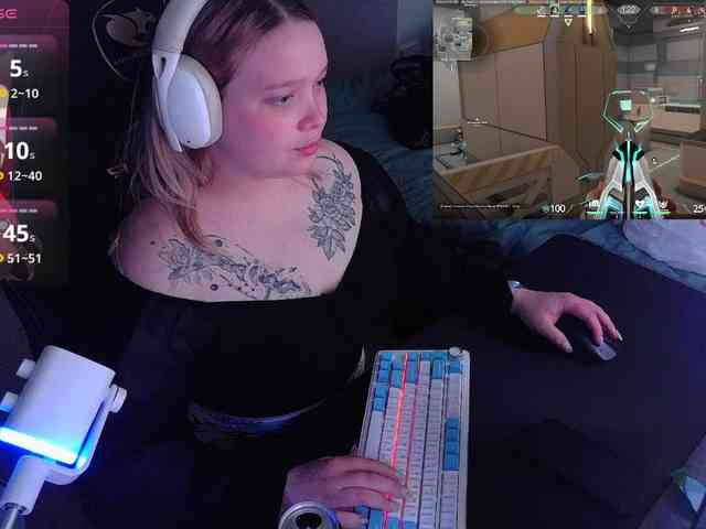 AlinaAdams webcam