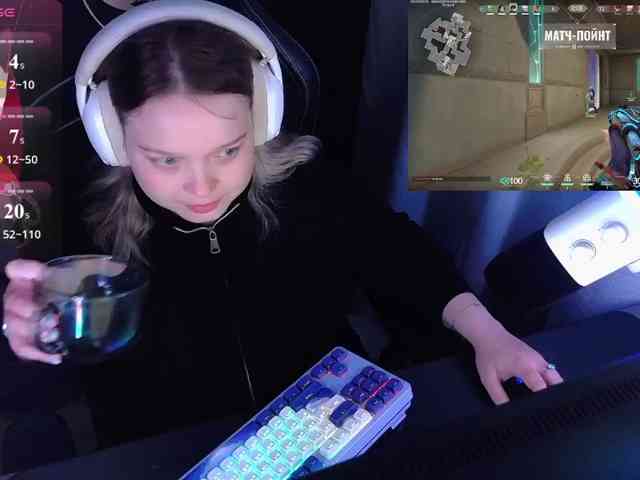 AlinaAdams webcam