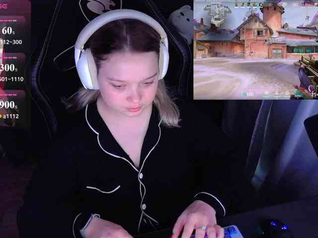 AlinaAdams webcam
