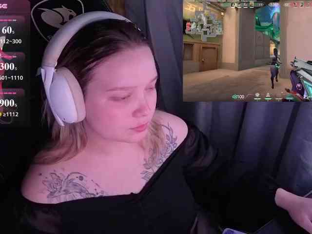 AlinaAdams