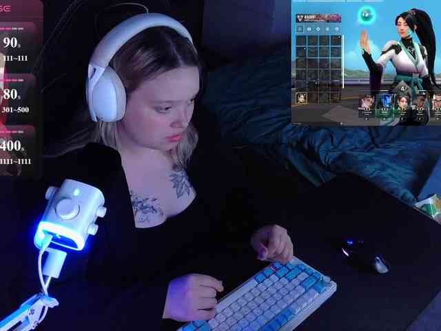 AlinaAdams webcam