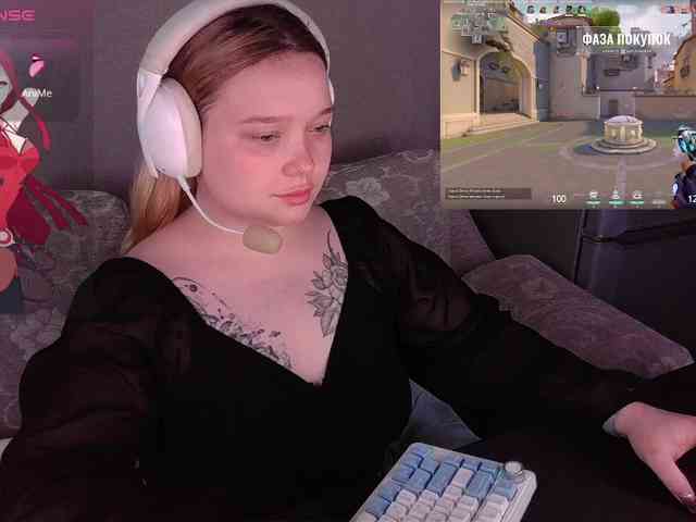 AlinaAdams webcam