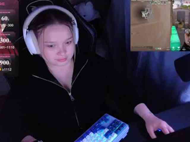 AlinaAdams webcam