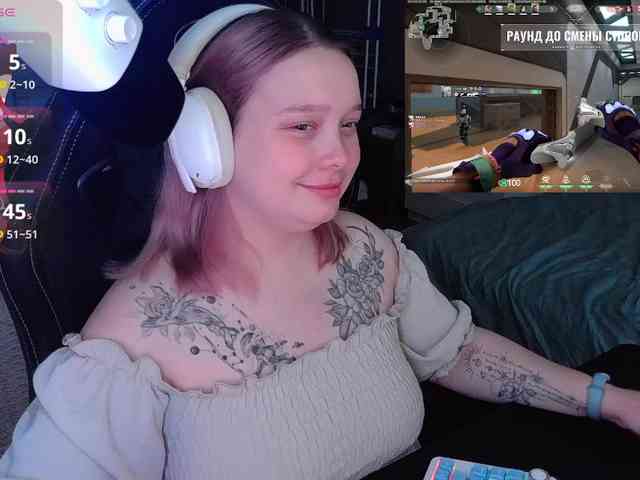 AlinaAdams webcam
