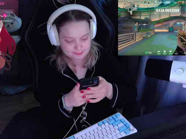 AlinaAdams webcam
