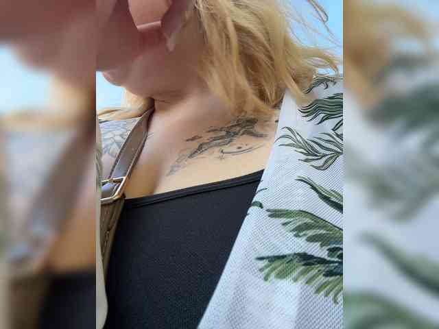 AlinaAdams webcam
