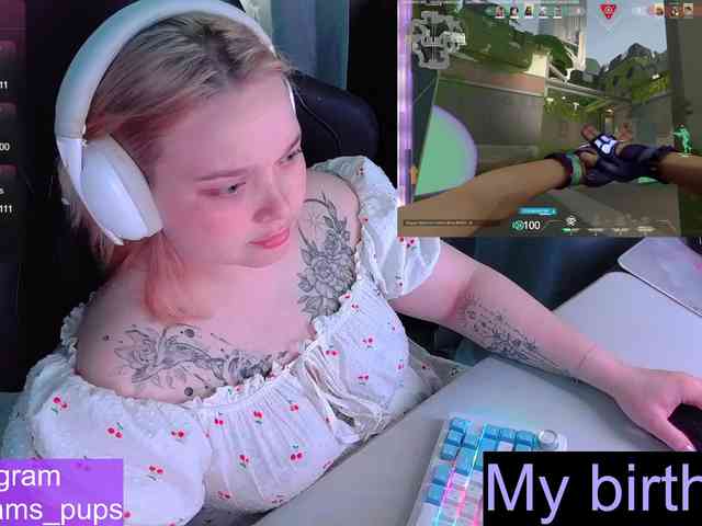 AlinaAdams webcam