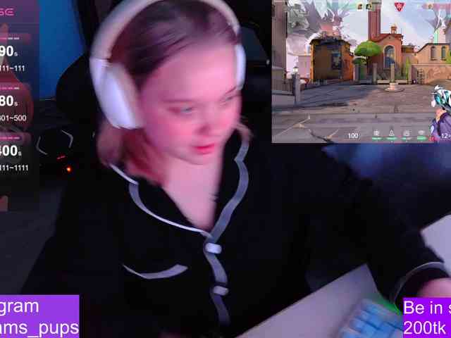 AlinaAdams webcam