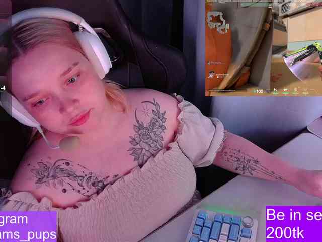 AlinaAdams webcam