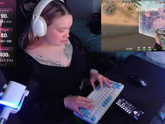 AlinaAdams webcam