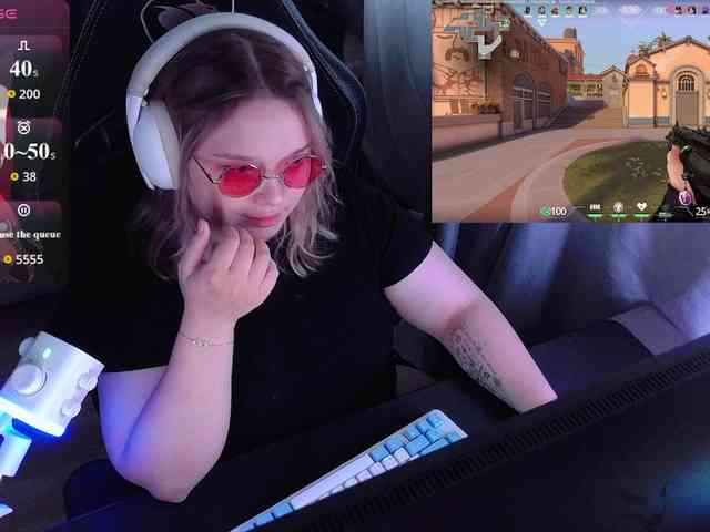 AlinaAdams webcam