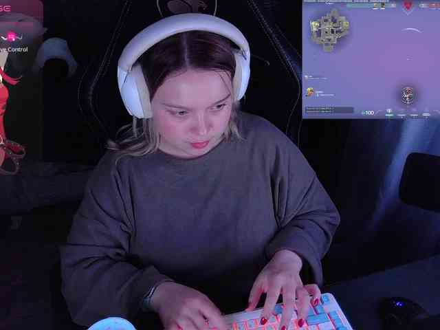 AlinaAdams webcam