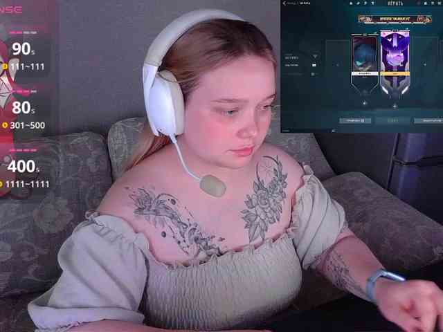 AlinaAdams webcam