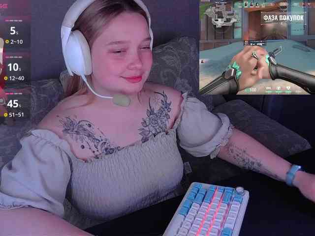 AlinaAdams webcam