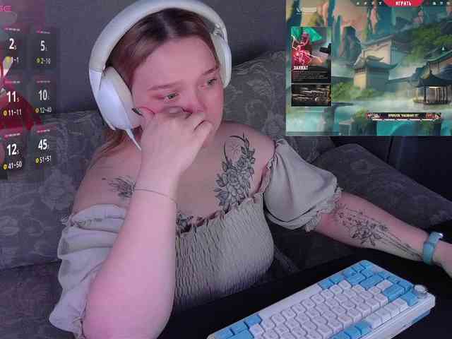 AlinaAdams webcam
