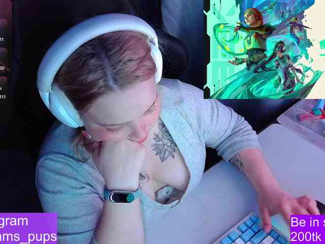 AlinaAdams webcam