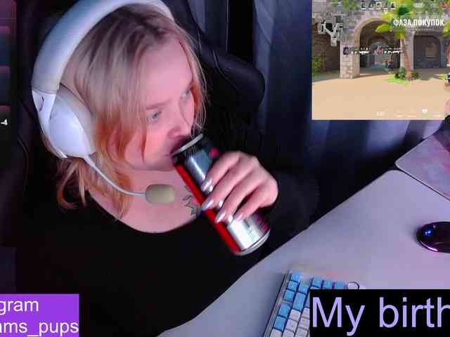 AlinaAdams webcam