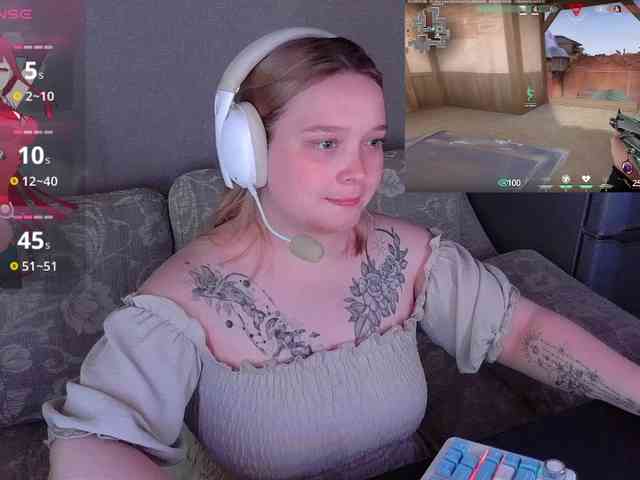 AlinaAdams webcam