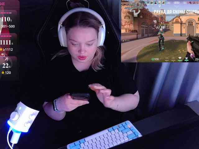 AlinaAdams webcam