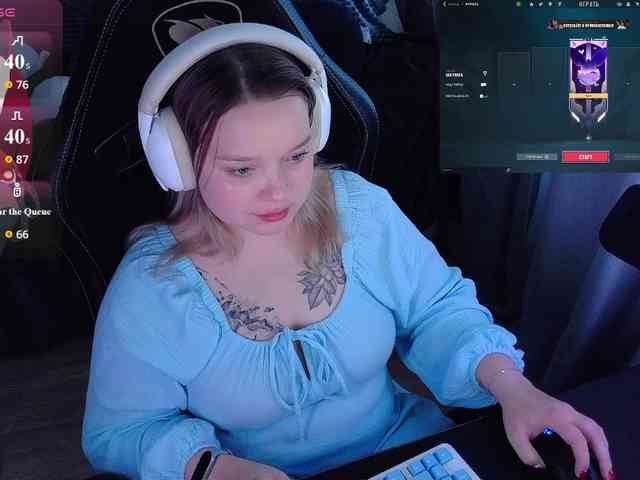 AlinaAdams webcam