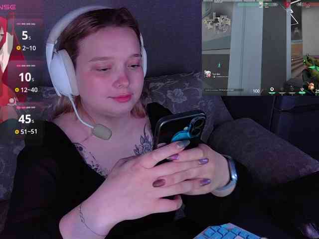 AlinaAdams webcam