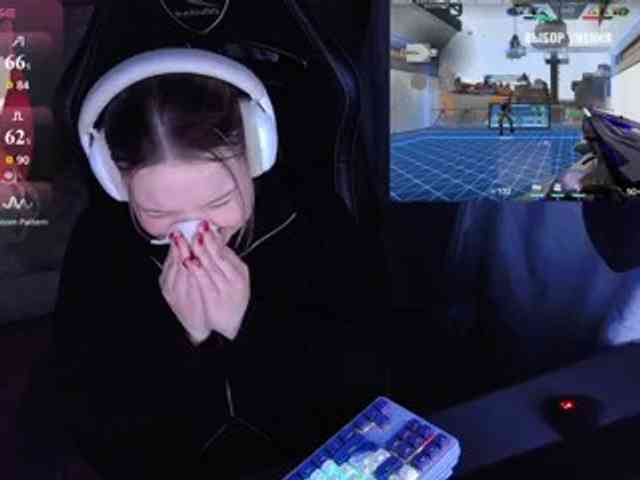 AlinaAdams webcam