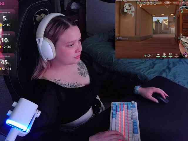 AlinaAdams webcam