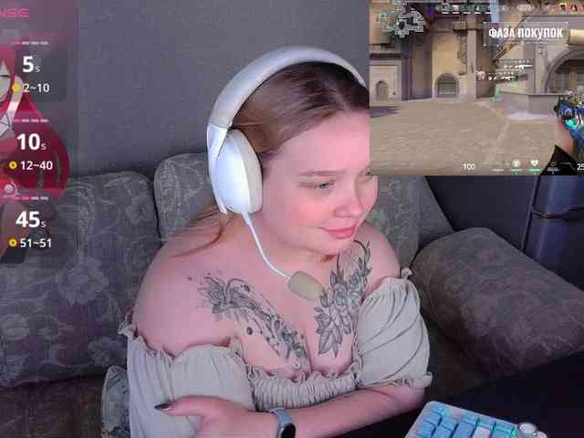 AlinaAdams webcam