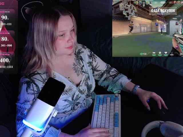 AlinaAdams webcam