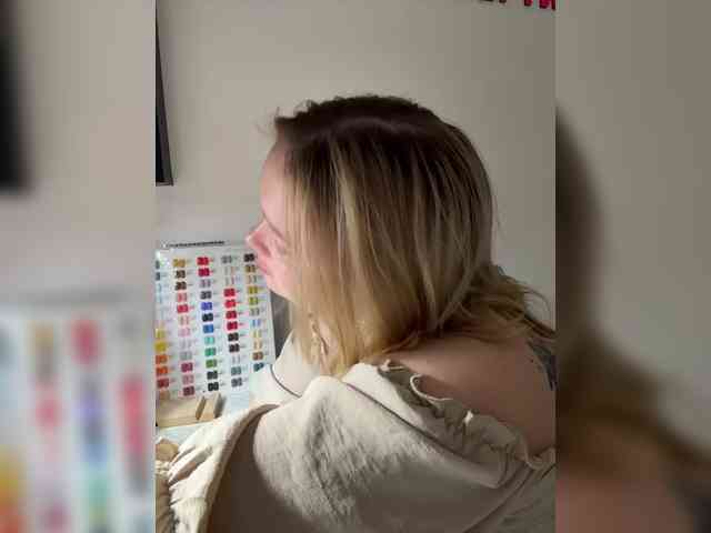 AlinaAdams webcam