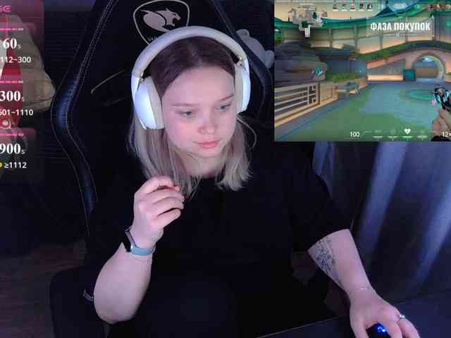 AlinaAdams webcam